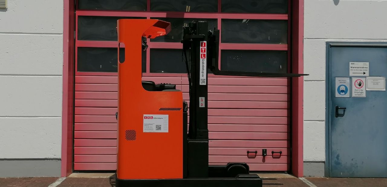 Toyota Gabelstapler Schubmaststapler <br>Toyota RRE140 <br>Baujahr 2014 <br>Betriebsstunden 3274 <br><br>Mietkauf 163,47 €/Monat 2 Schubmaststapler <br>Toyota RRE140 <br>Baujahr 2014 <br>Betriebsstunden 3274 <br><br>Mietkauf 163,47 €/Monat – Bild 2