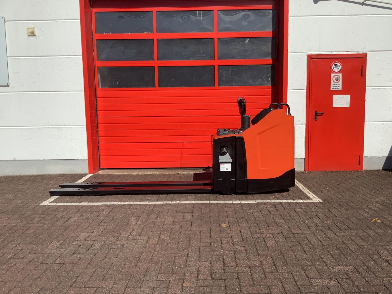 Toyota Gabelstapler Niederhubwagen <br>BT LPE250 <br>Baujahr 2020 <br>Betriebsstunden 6651 <br><br>Mietkauf 69,35 €/Monat 7 Niederhubwagen <br>BT LPE250 <br>Baujahr 2020 <br>Betriebsstunden 6651 <br><br>Mietkauf 69,35 €/Monat – Bild 7