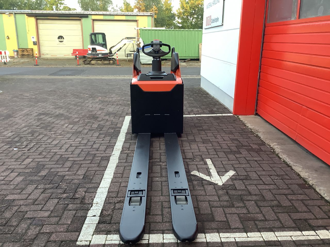 Toyota Gabelstapler Niederhubwagen <br>BT LPE250 <br>Baujahr 2019 <br>Betriebsstunden 6320 <br><br>Mietkauf 64,40 €/Monat 6 Niederhubwagen <br>BT LPE250 <br>Baujahr 2019 <br>Betriebsstunden 6320 <br><br>Mietkauf 64,40 €/Monat – Bild 6