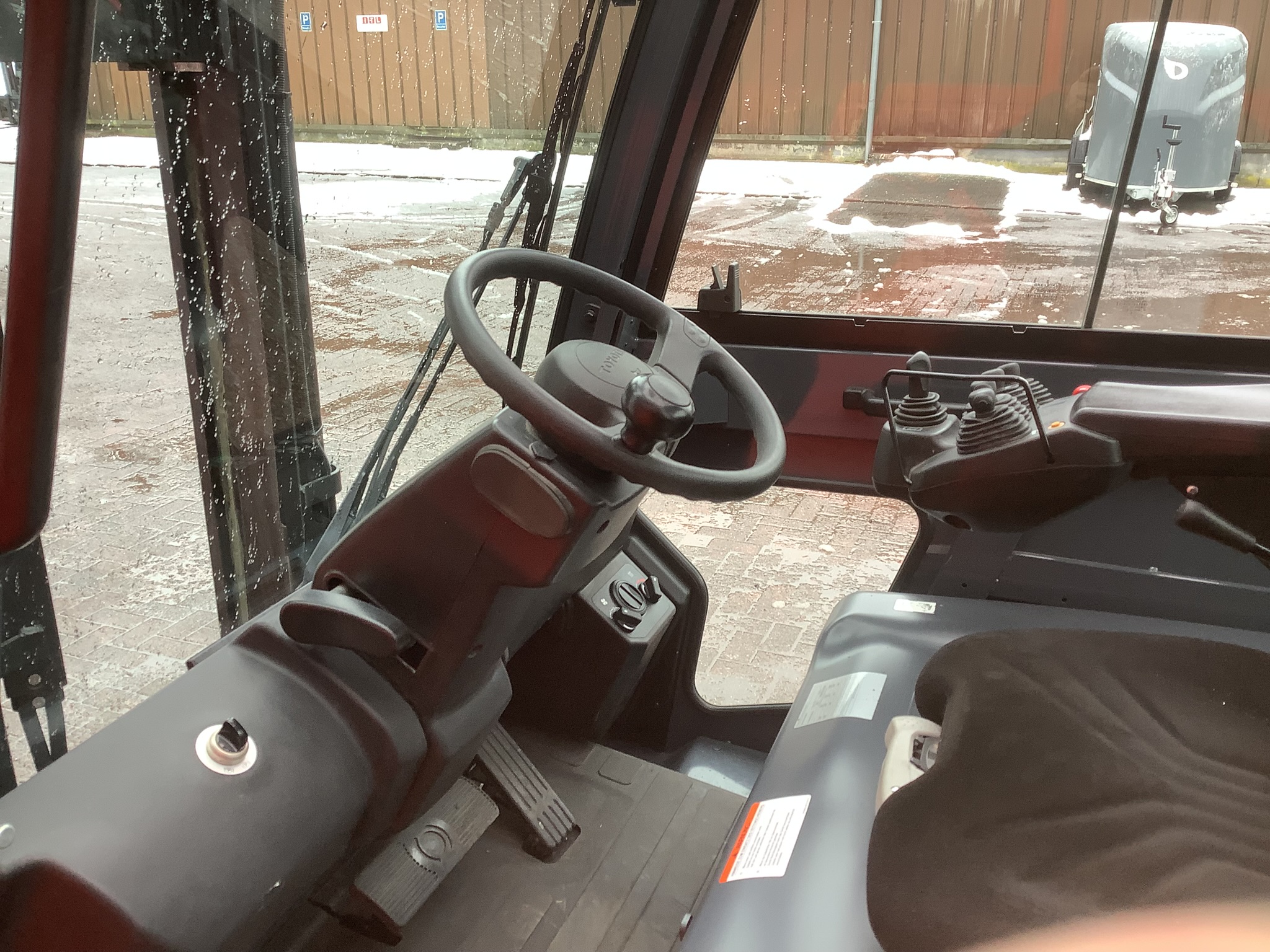 Toyota Gabelstapler Toyota Elektro 4-Rad Stapler <br>Toyota 8FBMKT30 <br>Baujahr 2018 <br>Betriebsstunden 2189 <br><br>Mietkauf 328,59 €/Monat 9 Toyota Elektro 4-Rad Stapler <br>Toyota 8FBMKT30 <br>Baujahr 2018 <br>Betriebsstunden 2189 <br><br>Mietkauf 328,59 €/Monat – Bild 9