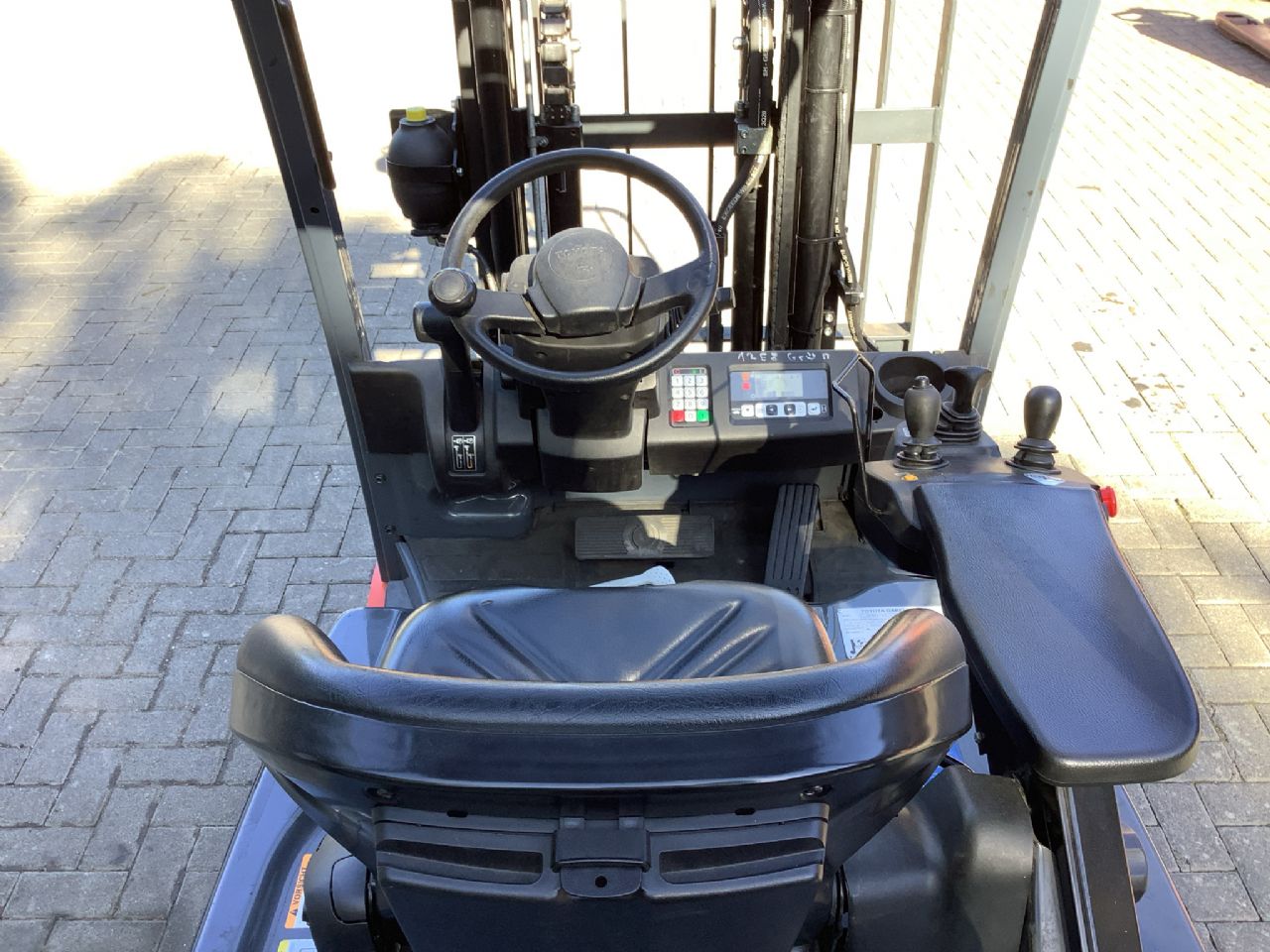 Toyota Gabelstapler Toyota Elektro 3-Rad Stapler <br>Toyota 8FBEKT16-Export <br>Baujahr 2015 <br>Betriebsstunden 13843 <br><br>Mietkauf 146,96 €/Monat 7 Toyota Elektro 3-Rad Stapler <br>Toyota 8FBEKT16-Export <br>Baujahr 2015 <br>Betriebsstunden 13843 <br><br>Mietkauf 146,96 €/Monat – Bild 7