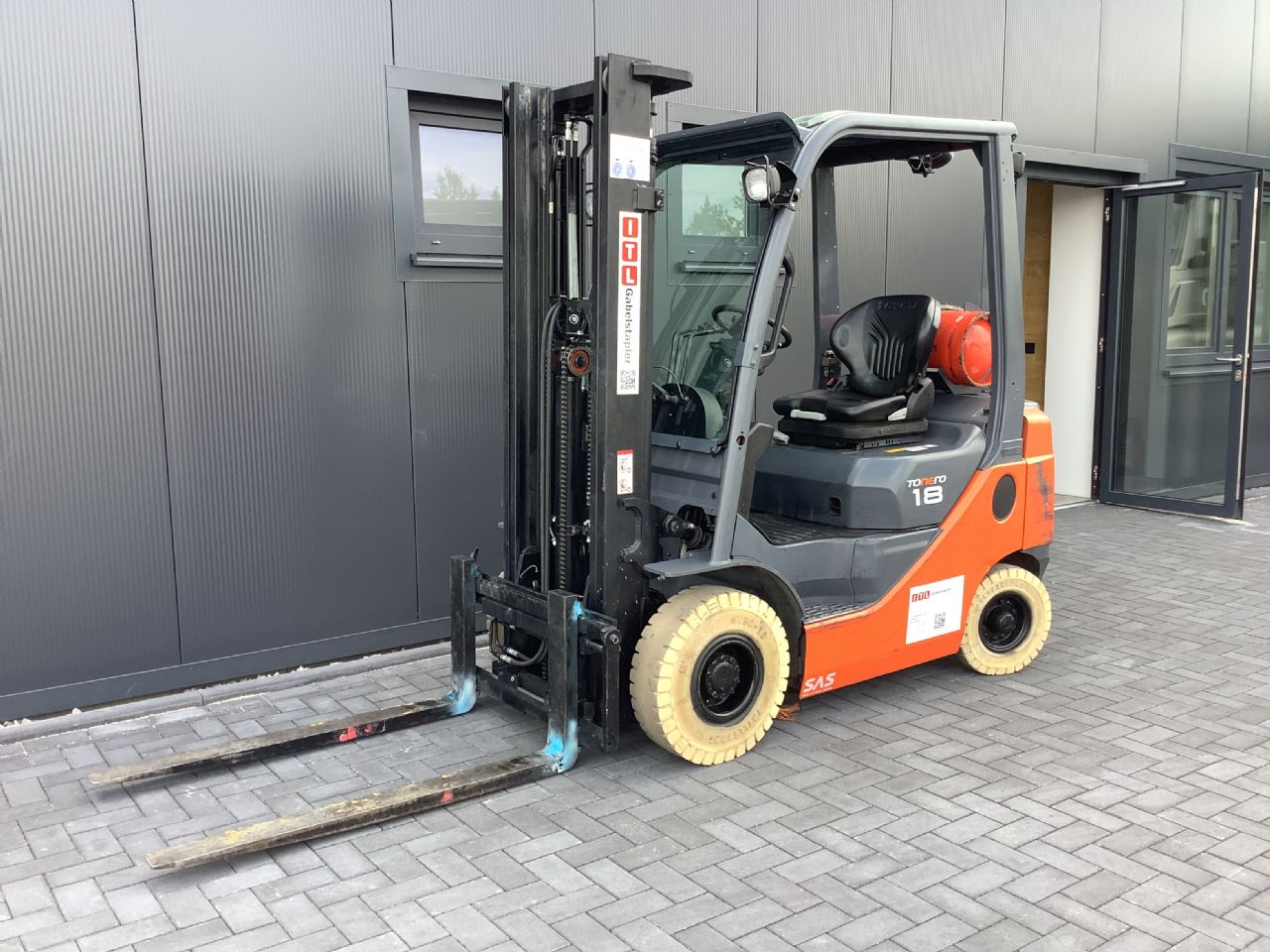 Toyota Gabelstapler Toyota Verbrenner Treibgasstapler <br>Toyota 02-8FGF18 <br>Baujahr 2016 <br>Betriebsstunden 5146 <br><br>Mietkauf 206,40 €/Monat 5 Toyota Verbrenner Treibgasstapler <br>Toyota 02-8FGF18 <br>Baujahr 2016 <br>Betriebsstunden 5146 <br><br>Mietkauf 206,40 €/Monat – Bild 5
