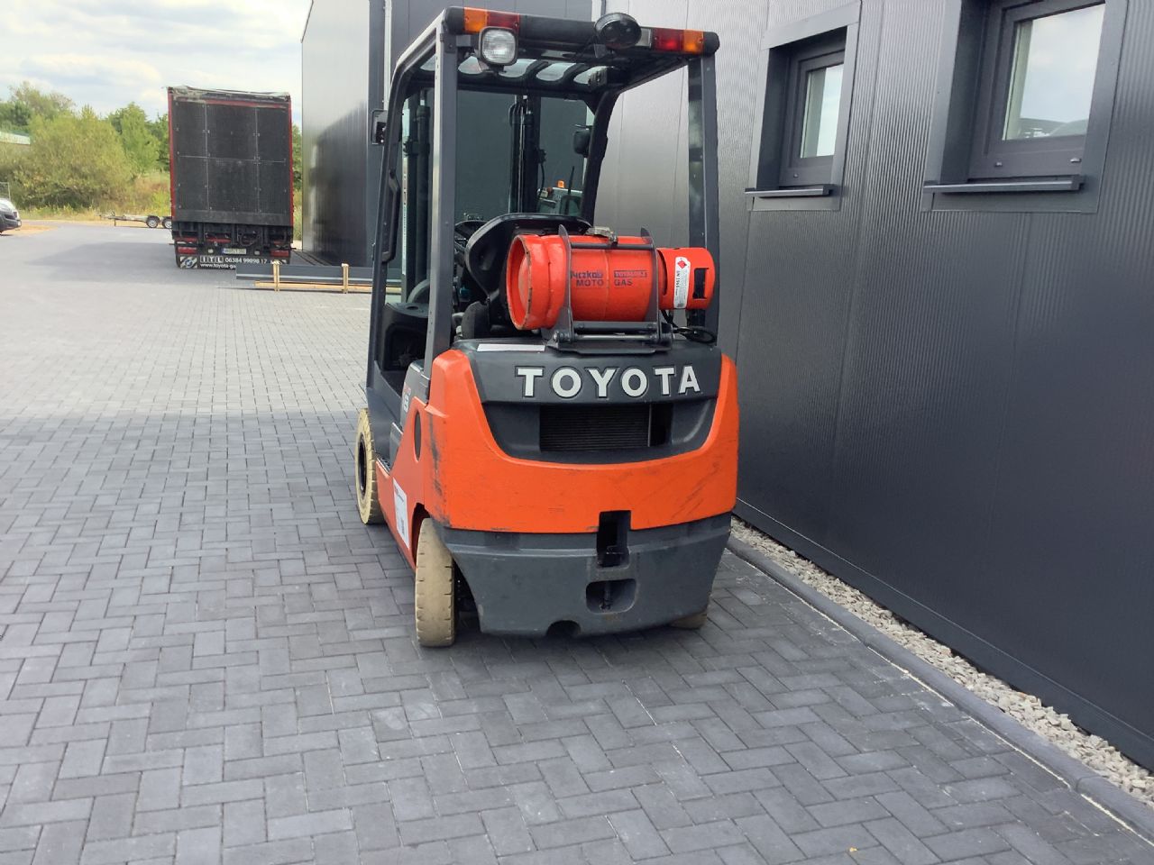 Toyota Gabelstapler Toyota Verbrenner Treibgasstapler <br>Toyota 02-8FGF18 <br>Baujahr 2016 <br>Betriebsstunden 5146 <br><br>Mietkauf 206,40 €/Monat 7 Toyota Verbrenner Treibgasstapler <br>Toyota 02-8FGF18 <br>Baujahr 2016 <br>Betriebsstunden 5146 <br><br>Mietkauf 206,40 €/Monat – Bild 7