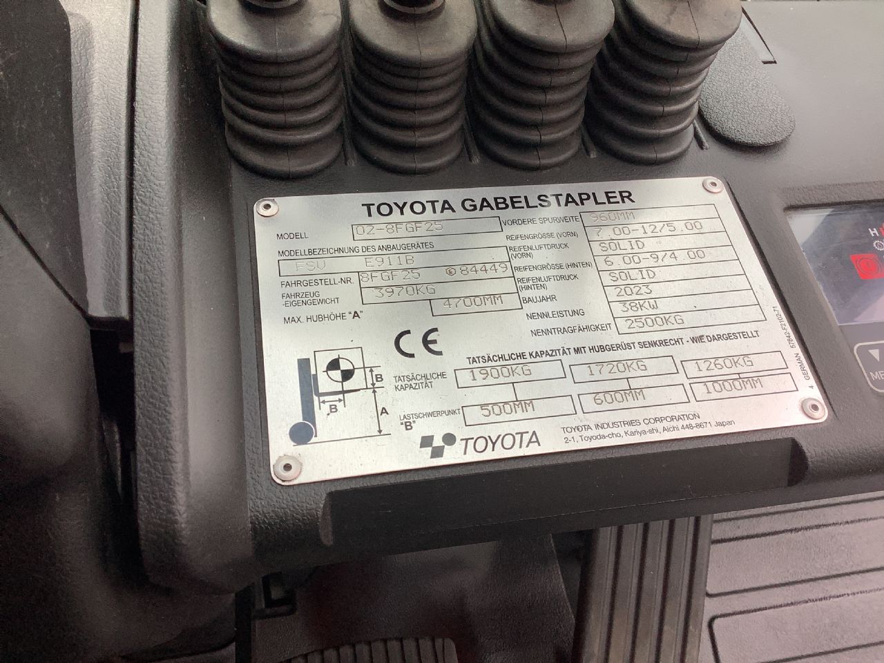 Toyota Gabelstapler Toyota Verbrenner Treibgasstapler <br>Toyota 02-8FGF25 <br>Baujahr 2023 <br>Betriebsstunden 445 <br><br>Mietkauf 452,43 €/Monat 10 Toyota Verbrenner Treibgasstapler <br>Toyota 02-8FGF25 <br>Baujahr 2023 <br>Betriebsstunden 445 <br><br>Mietkauf 452,43 €/Monat – Bild 10