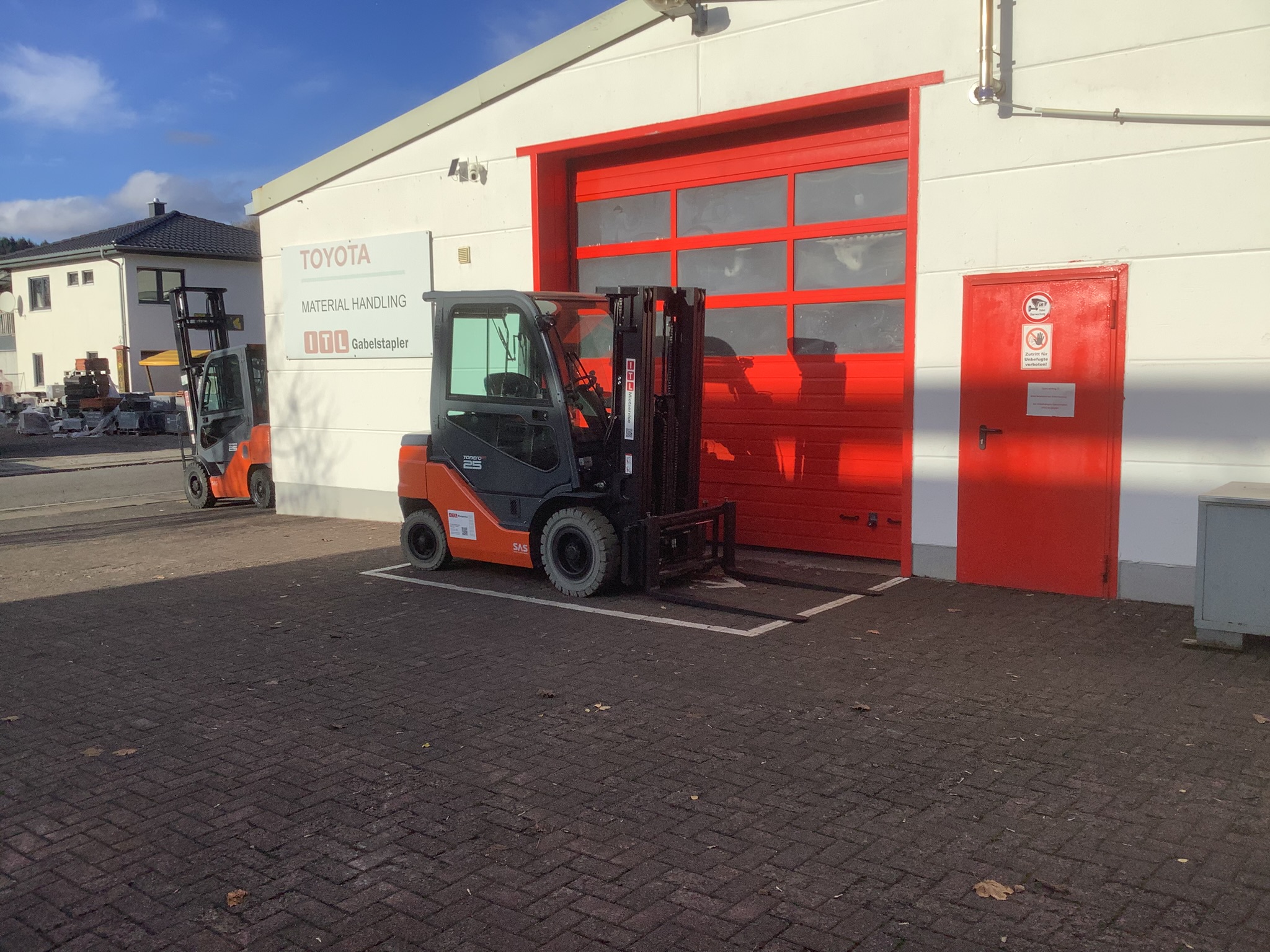 Toyota Gabelstapler Toyota Verbrenner Dieselstapler <br>Toyota 56-8FD25F <br>Baujahr 2023 <br>Betriebsstunden 400 <br><br>Mietkauf 569,66 €/Monat 2 Toyota Verbrenner Dieselstapler <br>Toyota 56-8FD25F <br>Baujahr 2023 <br>Betriebsstunden 400 <br><br>Mietkauf 569,66 €/Monat – Bild 2