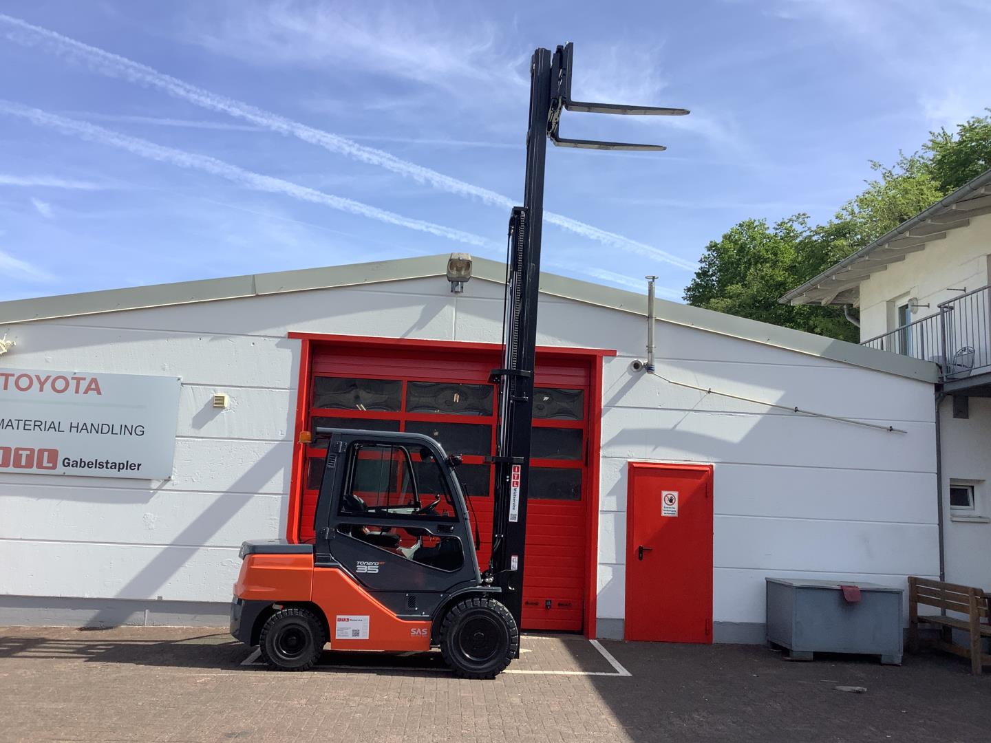 Toyota Gabelstapler Toyota Verbrenner Dieselstapler <br>Toyota 56-8FDJ35F <br>Baujahr 2023 <br>Betriebsstunden 1795 <br><br>Mietkauf 823,95 €/Monat 4 Toyota Verbrenner Dieselstapler <br>Toyota 56-8FDJ35F <br>Baujahr 2023 <br>Betriebsstunden 1795 <br><br>Mietkauf 823,95 €/Monat – Bild 4
