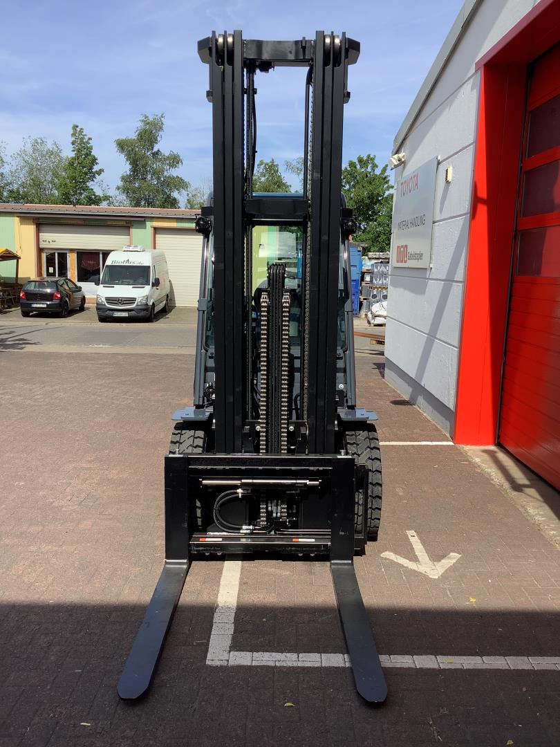 Toyota Gabelstapler Toyota Verbrenner Dieselstapler <br>Toyota 56-8FDJ35F <br>Baujahr 2023 <br>Betriebsstunden 1795 <br><br>Mietkauf 823,95 €/Monat 7 Toyota Verbrenner Dieselstapler <br>Toyota 56-8FDJ35F <br>Baujahr 2023 <br>Betriebsstunden 1795 <br><br>Mietkauf 823,95 €/Monat – Bild 7