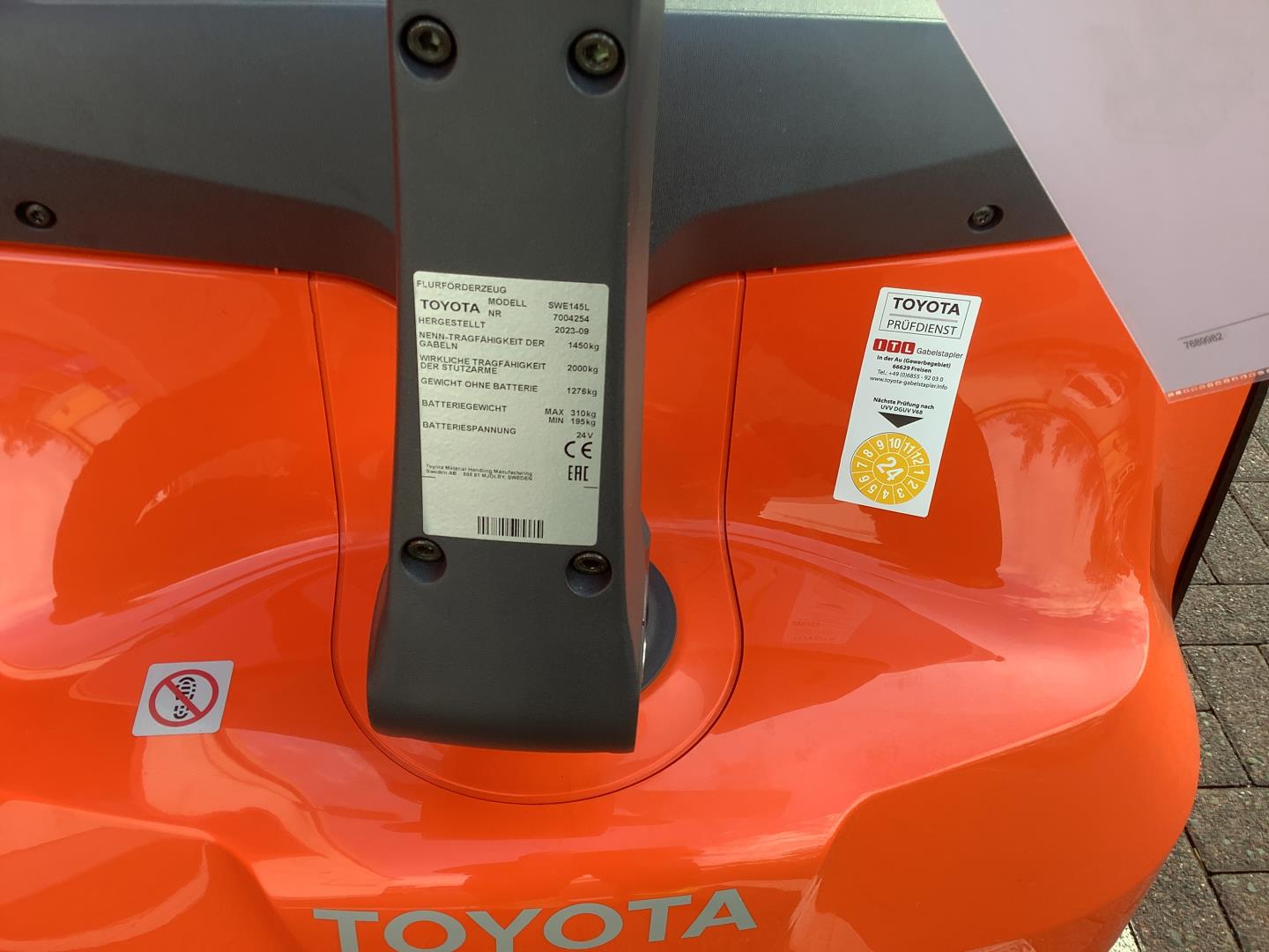 Toyota Gabelstapler Hochhubwagen <br>Toyota SWE145L <br>Baujahr 2023 <br>Betriebsstunden 112 <br><br>Mietkauf 239,42 €/Monat 10 Hochhubwagen <br>Toyota SWE145L <br>Baujahr 2023 <br>Betriebsstunden 112 <br><br>Mietkauf 239,42 €/Monat – Bild 10