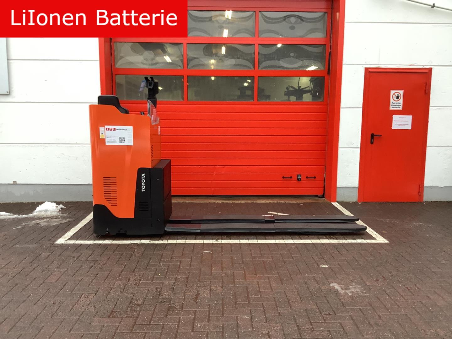 Toyota Gabelstapler Niederhubwagen <br>Toyota LSI200 <br>Baujahr 2023 <br>Betriebsstunden 16 <br><br>Mietkauf 325,29 €/Monat 3 Niederhubwagen <br>Toyota LSI200 <br>Baujahr 2023 <br>Betriebsstunden 16 <br><br>Mietkauf 325,29 €/Monat – Bild 3