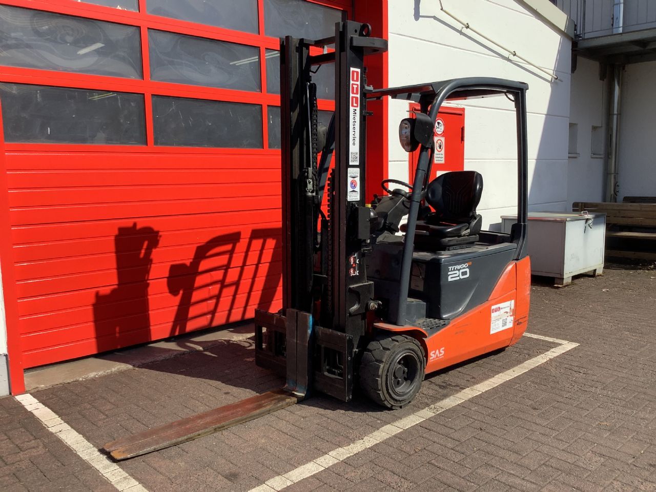 Toyota Gabelstapler Toyota Elektro 4-Rad Stapler <br>Toyota 8FBE20T-Export <br>Baujahr 2017 <br>Betriebsstunden 4768 <br><br>Mietkauf 135,40 €/Monat 10 Toyota Elektro 4-Rad Stapler <br>Toyota 8FBE20T-Export <br>Baujahr 2017 <br>Betriebsstunden 4768 <br><br>Mietkauf 135,40 €/Monat – Bild 10