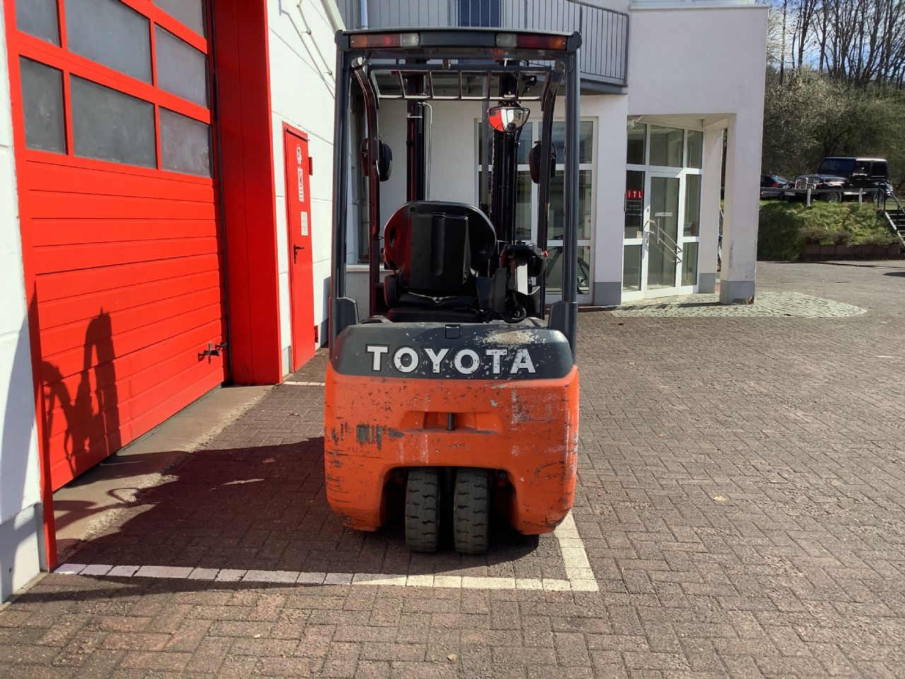 Toyota Gabelstapler Toyota Elektro 4-Rad Stapler <br>Toyota 8FBE20T-Export <br>Baujahr 2017 <br>Betriebsstunden 4768 <br><br>Mietkauf 135,40 €/Monat 7 Toyota Elektro 4-Rad Stapler <br>Toyota 8FBE20T-Export <br>Baujahr 2017 <br>Betriebsstunden 4768 <br><br>Mietkauf 135,40 €/Monat – Bild 7