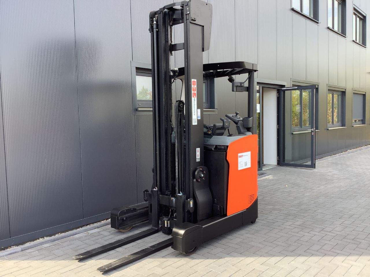 Toyota Gabelstapler Schubmaststapler <br>Toyota RRE140H <br>Baujahr 2024 <br>Betriebsstunden 2182 <br><br>Mietkauf 460,68 €/Monat 5 Schubmaststapler <br>Toyota RRE140H <br>Baujahr 2024 <br>Betriebsstunden 2182 <br><br>Mietkauf 460,68 €/Monat – Bild 5