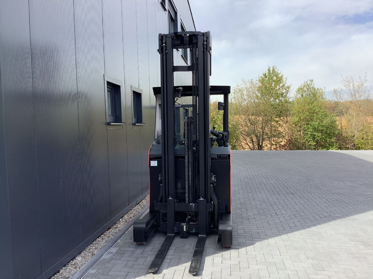 Toyota Gabelstapler Schubmaststapler <br>Toyota RRE140H <br>Baujahr 2024 <br>Betriebsstunden 2182 <br><br>Mietkauf 460,68 €/Monat 7 Schubmaststapler <br>Toyota RRE140H <br>Baujahr 2024 <br>Betriebsstunden 2182 <br><br>Mietkauf 460,68 €/Monat – Bild 7