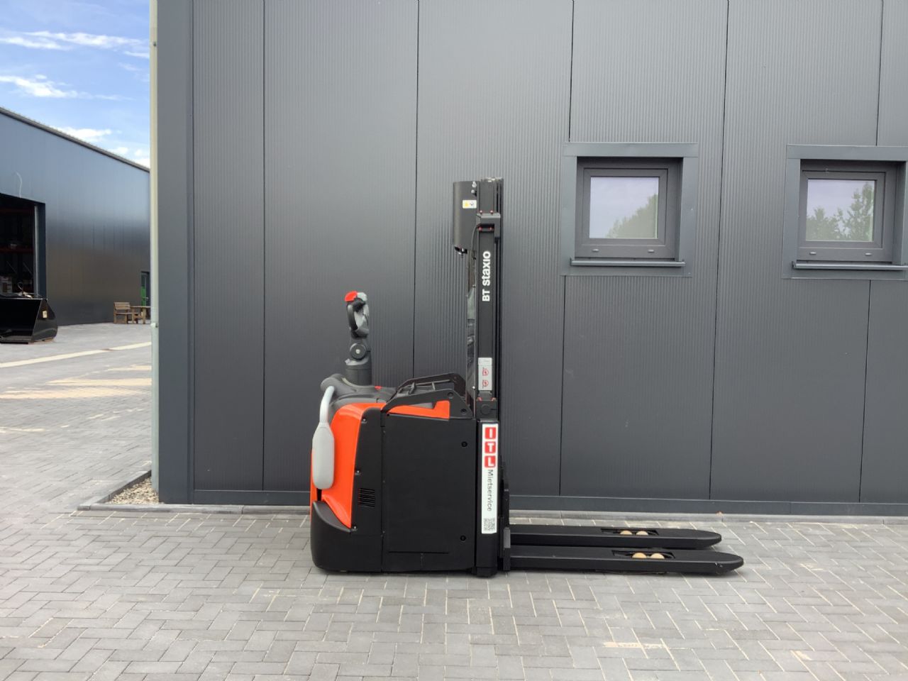 Toyota Gabelstapler Hochhubwagen <br>Toyota SPE120L <br>Baujahr 2024 <br>Betriebsstunden 1619 <br><br>Mietkauf 206,40 €/Monat 5 Hochhubwagen <br>Toyota SPE120L <br>Baujahr 2024 <br>Betriebsstunden 1619 <br><br>Mietkauf 206,40 €/Monat – Bild 5