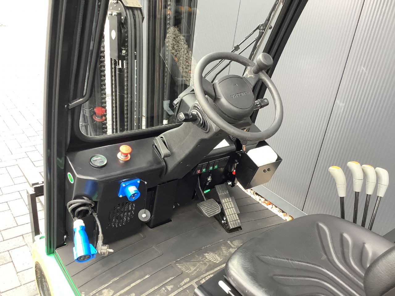 Toyota Gabelstapler Toyota Elektro 3-Rad Stapler <br>HC (Hangcha) CPDS15-XD4-SI <br>Baujahr 2024 <br>Betriebsstunden 99 <br><br>Mietkauf 206,40 €/Monat 10 Toyota Elektro 3-Rad Stapler <br>HC (Hangcha) CPDS15-XD4-SI <br>Baujahr 2024 <br>Betriebsstunden 99 <br><br>Mietkauf 206,40 €/Monat – Bild 10