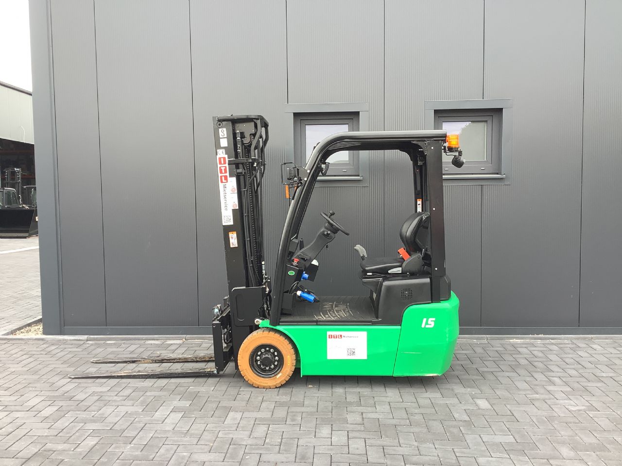 Toyota Gabelstapler Toyota Elektro 3-Rad Stapler <br>HC (Hangcha) CPDS15-XD4-SI <br>Baujahr 2024 <br>Betriebsstunden 99 <br><br>Mietkauf 206,40 €/Monat 3 Toyota Elektro 3-Rad Stapler <br>HC (Hangcha) CPDS15-XD4-SI <br>Baujahr 2024 <br>Betriebsstunden 99 <br><br>Mietkauf 206,40 €/Monat – Bild 3