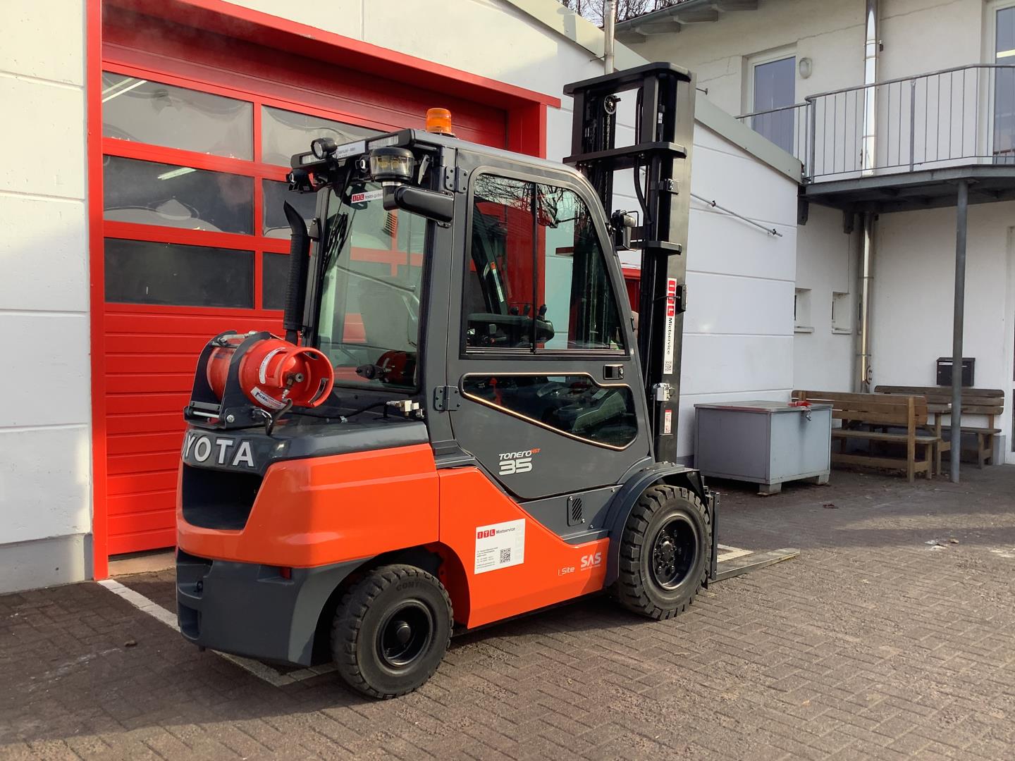 Toyota Gabelstapler Toyota Verbrenner Treibgasstapler <br>Toyota 06-8FGJ35F <br>Baujahr 2021 <br>Betriebsstunden 930 <br><br>Mietkauf 434,27 €/Monat 4 Toyota Verbrenner Treibgasstapler <br>Toyota 06-8FGJ35F <br>Baujahr 2021 <br>Betriebsstunden 930 <br><br>Mietkauf 434,27 €/Monat – Bild 4