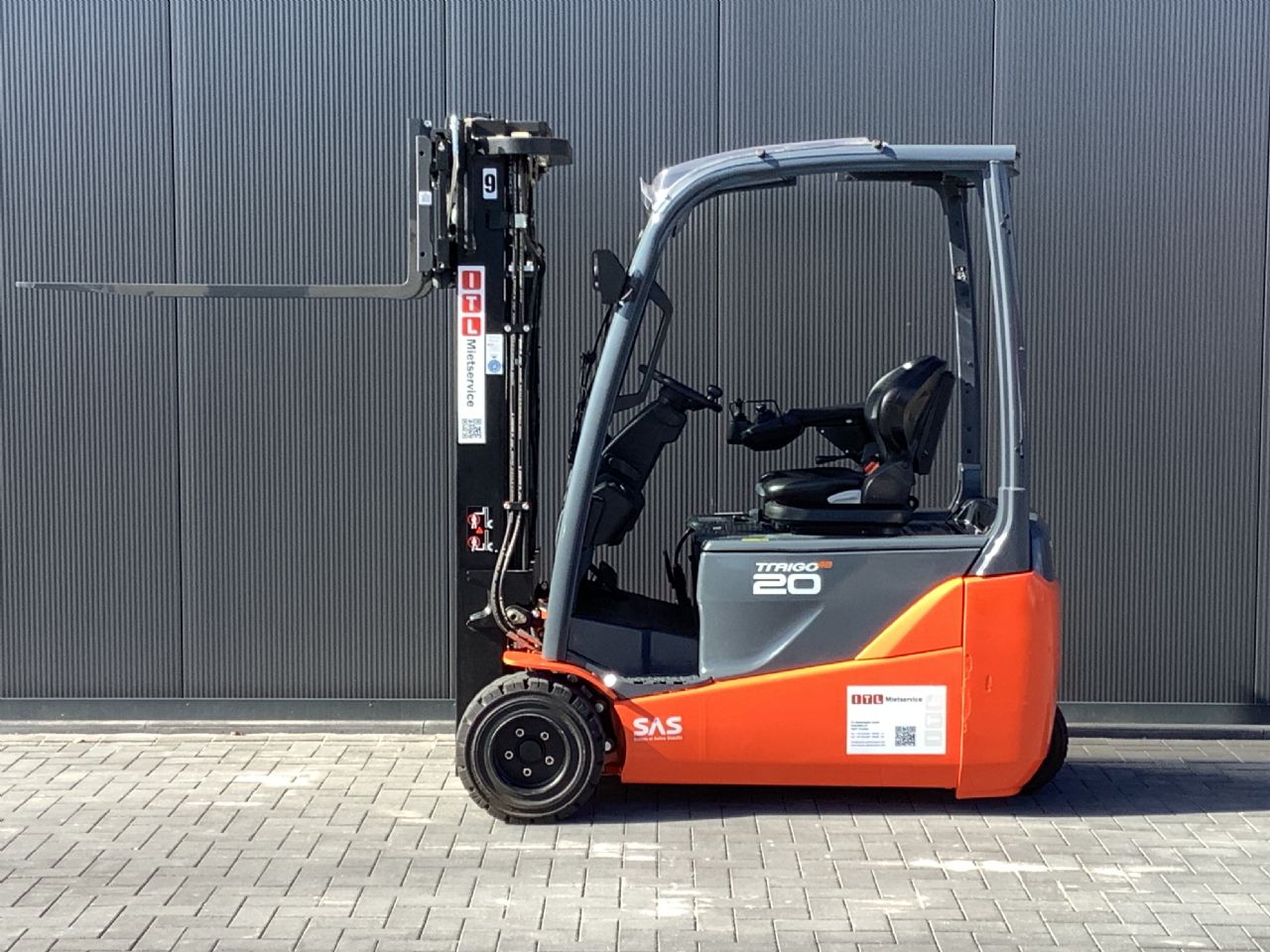 Toyota Gabelstapler Toyota Elektro 3-Rad Stapler <br>Toyota 8FBET20 <br>Baujahr 2025 <br>Betriebsstunden 357 <br><br>Mietkauf 427,66 €/Monat 2 Toyota Elektro 3-Rad Stapler <br>Toyota 8FBET20 <br>Baujahr 2025 <br>Betriebsstunden 357 <br><br>Mietkauf 427,66 €/Monat – Bild 2