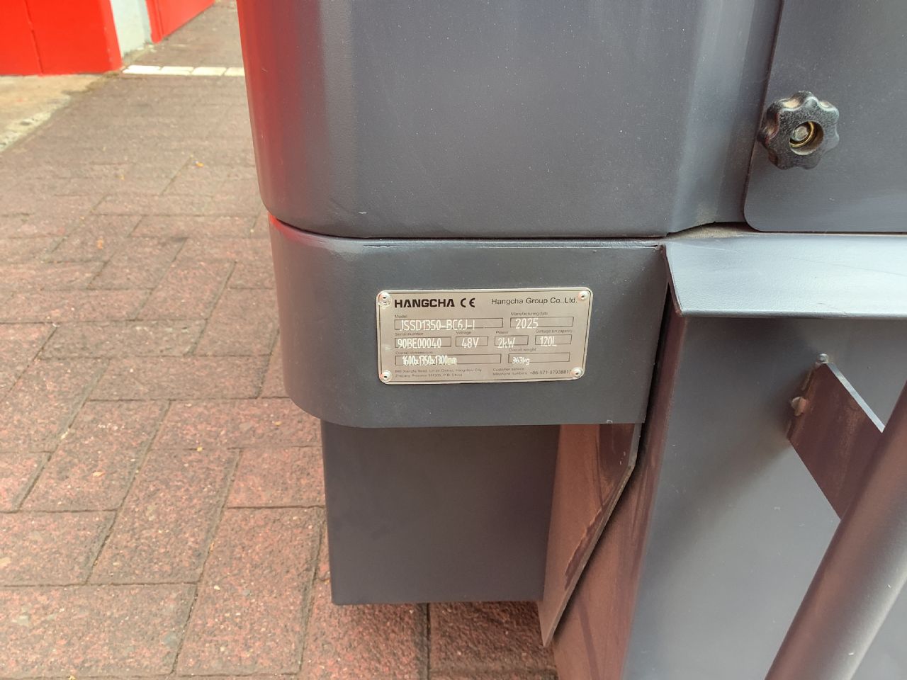 Toyota Gabelstapler Kehrmaschine 79 <br>Hangcha B1350-JSSD1350-BC6J-I <br>Baujahr 2025 <br>Betriebsstunden <br><br>Mietkauf 113,93 €/Monat 9 Kehrmaschine 79 <br>Hangcha B1350-JSSD1350-BC6J-I <br>Baujahr 2025 <br>Betriebsstunden <br><br>Mietkauf 113,93 €/Monat – Bild 9