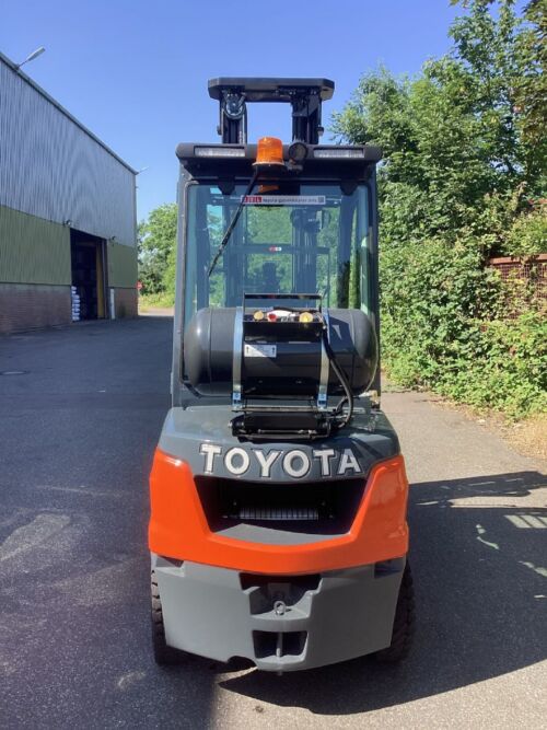 Toyota-Gabelstapler-212 025687 1 4