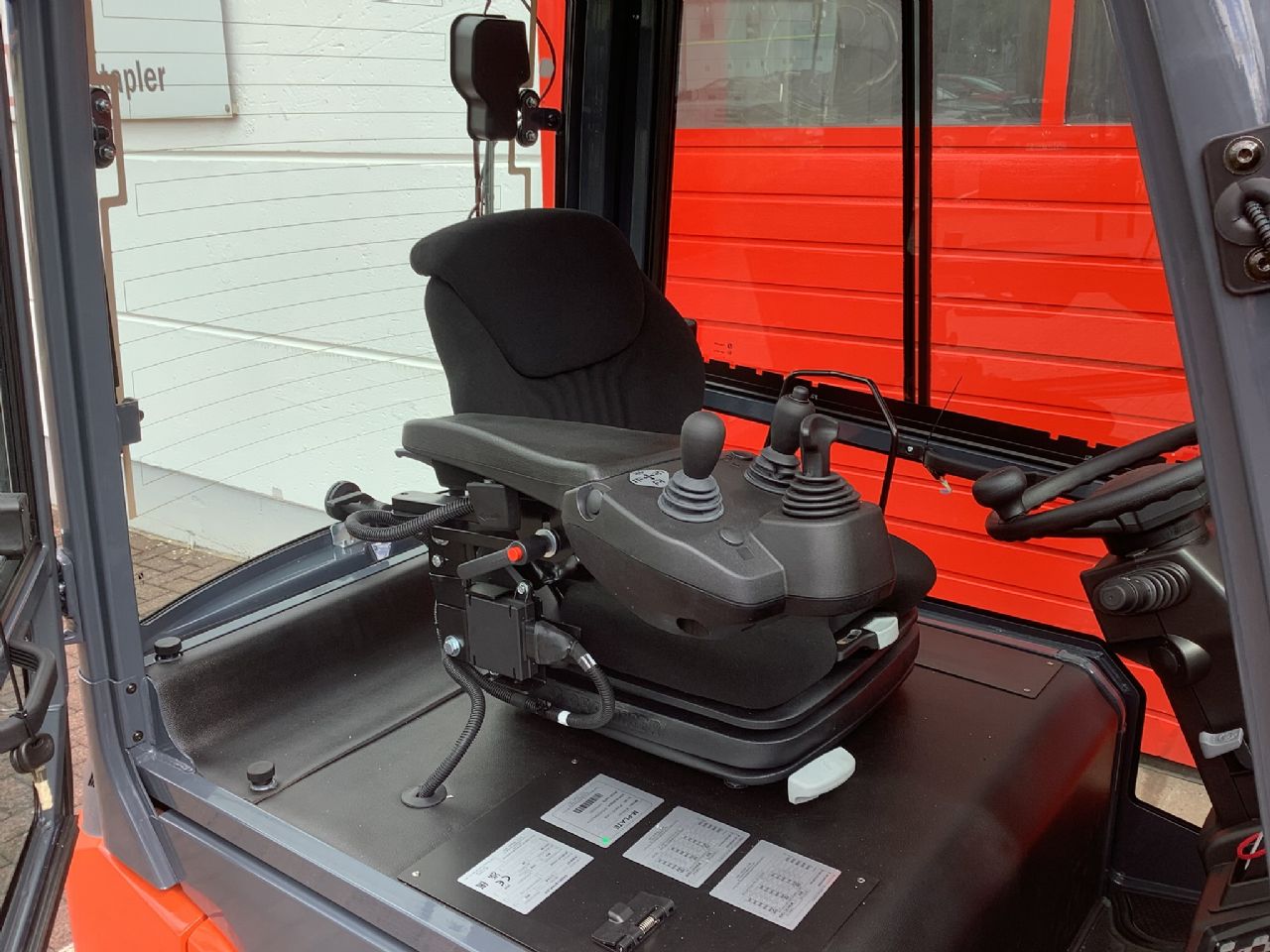 Toyota Gabelstapler Toyota Elektro 4-Rad Stapler <br>Toyota 8FBM18T <br>Baujahr 2025 <br>Betriebsstunden 545 <br><br>Mietkauf 693,50 €/Monat 7 Toyota Elektro 4-Rad Stapler <br>Toyota 8FBM18T <br>Baujahr 2025 <br>Betriebsstunden 545 <br><br>Mietkauf 693,50 €/Monat – Bild 7