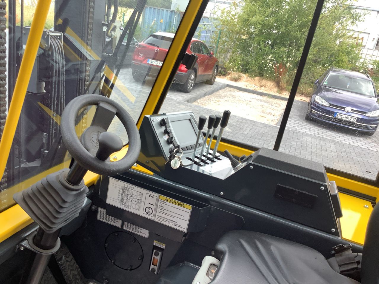 Toyota Gabelstapler Seitenstapler <br>Combilift CBE4000 <br>Baujahr 2024 <br>Betriebsstunden 126 <br><br>Mietkauf 1269,77 €/Monat 7 Seitenstapler <br>Combilift CBE4000 <br>Baujahr 2024 <br>Betriebsstunden 126 <br><br>Mietkauf 1269,77 €/Monat – Bild 7