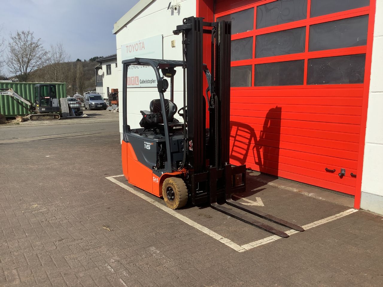 Toyota Gabelstapler Toyota Elektro 3-Rad Stapler <br>Toyota 8FBE16T <br>Baujahr 2018 <br>Betriebsstunden 4491 <br><br>Mietkauf 229,52 €/Monat 5 Toyota Elektro 3-Rad Stapler <br>Toyota 8FBE16T <br>Baujahr 2018 <br>Betriebsstunden 4491 <br><br>Mietkauf 229,52 €/Monat – Bild 5