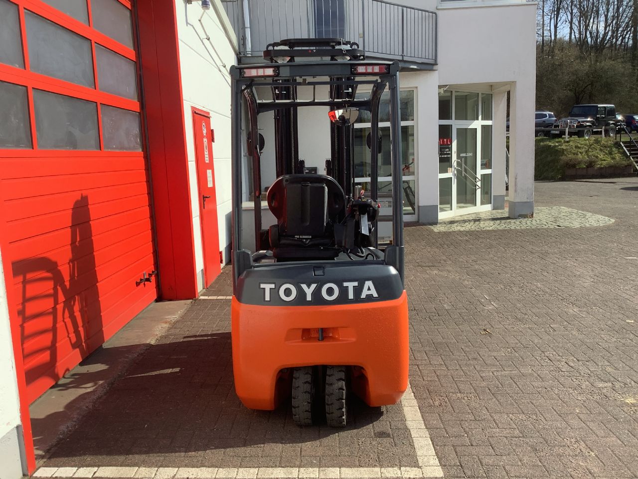 Toyota Gabelstapler Toyota Elektro 3-Rad Stapler <br>Toyota 8FBE16T <br>Baujahr 2018 <br>Betriebsstunden 4491 <br><br>Mietkauf 229,52 €/Monat 8 Toyota Elektro 3-Rad Stapler <br>Toyota 8FBE16T <br>Baujahr 2018 <br>Betriebsstunden 4491 <br><br>Mietkauf 229,52 €/Monat – Bild 8