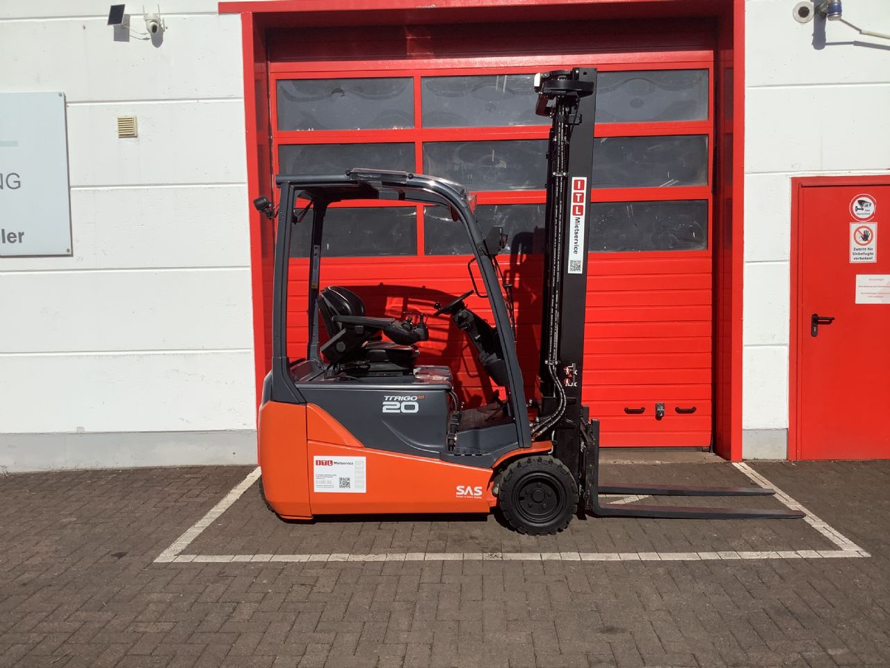 Toyota Gabelstapler Toyota Elektro 3-Rad Stapler <br>Toyota 8FBE20T <br>Baujahr 2020 <br>Betriebsstunden 4937 <br><br>Mietkauf 328,59 €/Monat 2 Toyota Elektro 3-Rad Stapler <br>Toyota 8FBE20T <br>Baujahr 2020 <br>Betriebsstunden 4937 <br><br>Mietkauf 328,59 €/Monat – Bild 2