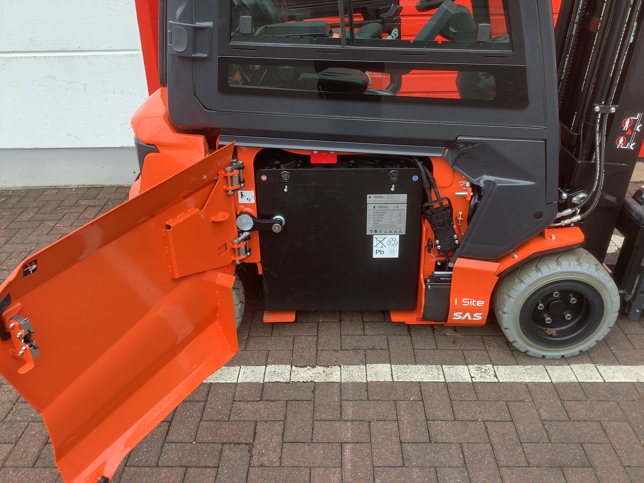 Toyota Gabelstapler Toyota Elektro 4-Rad Stapler <br>Toyota 9FBK20T <br>Baujahr 2025 <br>Betriebsstunden 19 <br><br>Mietkauf 660,31 €/Monat 9 Toyota Elektro 4-Rad Stapler <br>Toyota 9FBK20T <br>Baujahr 2025 <br>Betriebsstunden 19 <br><br>Mietkauf 660,31 €/Monat – Bild 9