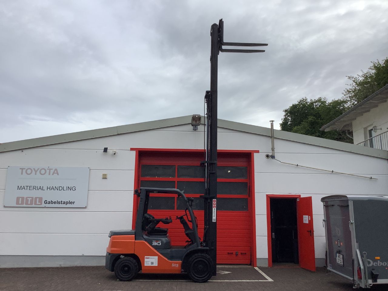 Toyota Gabelstapler Toyota Verbrenner Dieselstapler <br>Toyota 52-8FDF30 <br>Baujahr 2022 <br>Betriebsstunden 3263 <br><br> 3 Toyota Verbrenner Dieselstapler <br>Toyota 52-8FDF30 <br>Baujahr 2022 <br>Betriebsstunden 3263 <br><br> – Bild 3