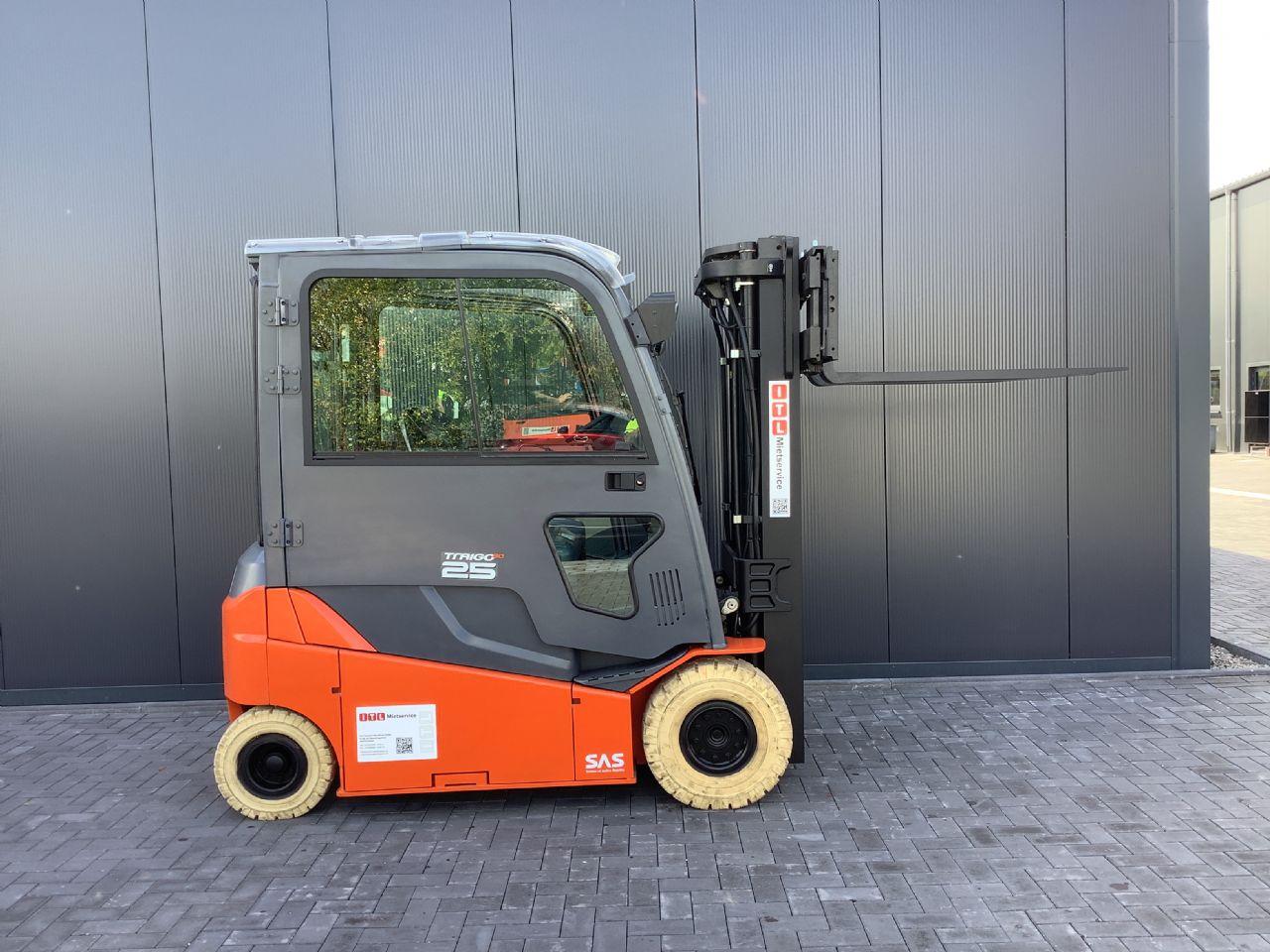 Toyota Gabelstapler Toyota Elektro 4-Rad Stapler <br>Toyota 8FBMT25 <br>Baujahr 2019 <br>Betriebsstunden 3240 <br><br>Mietkauf 313,73 €/Monat 2 Toyota Elektro 4-Rad Stapler <br>Toyota 8FBMT25 <br>Baujahr 2019 <br>Betriebsstunden 3240 <br><br>Mietkauf 313,73 €/Monat – Bild 2