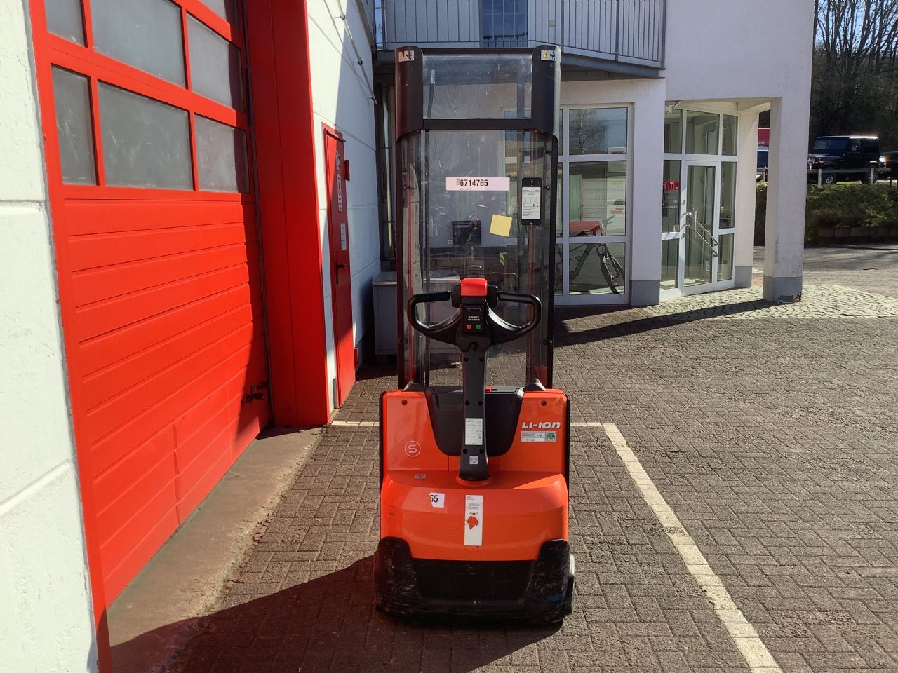 Toyota Gabelstapler Hochhubwagen <br>Toyota SWE120-Export <br>Baujahr 2019 <br>Betriebsstunden 2442 <br><br>Mietkauf 69,35 €/Monat 6 Hochhubwagen <br>Toyota SWE120-Export <br>Baujahr 2019 <br>Betriebsstunden 2442 <br><br>Mietkauf 69,35 €/Monat – Bild 6