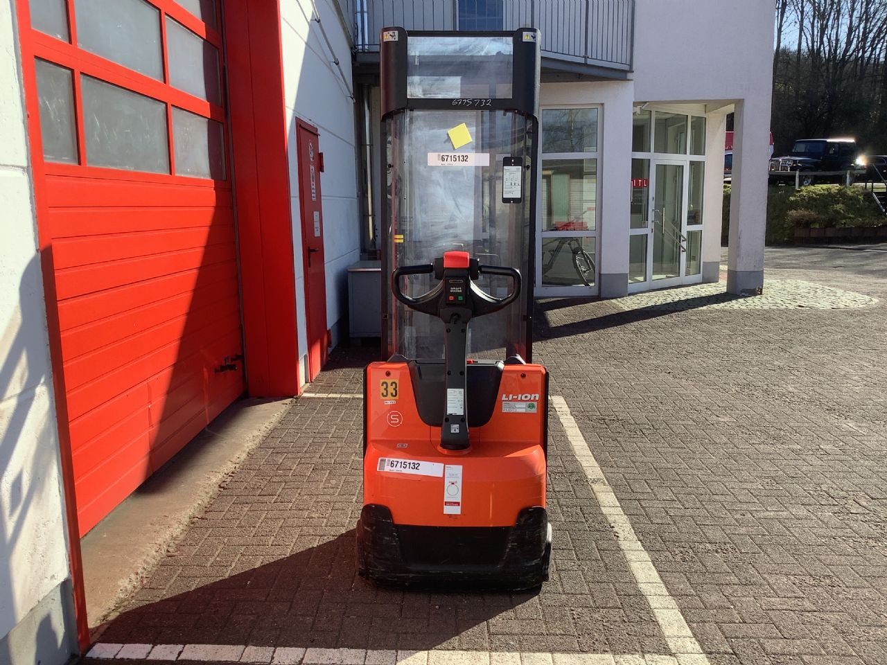 Toyota Gabelstapler Hochhubwagen <br>Toyota SWE120-Export <br>Baujahr 2019 <br>Betriebsstunden 2653 <br><br>Mietkauf 71,00 €/Monat 10 Hochhubwagen <br>Toyota SWE120-Export <br>Baujahr 2019 <br>Betriebsstunden 2653 <br><br>Mietkauf 71,00 €/Monat – Bild 10