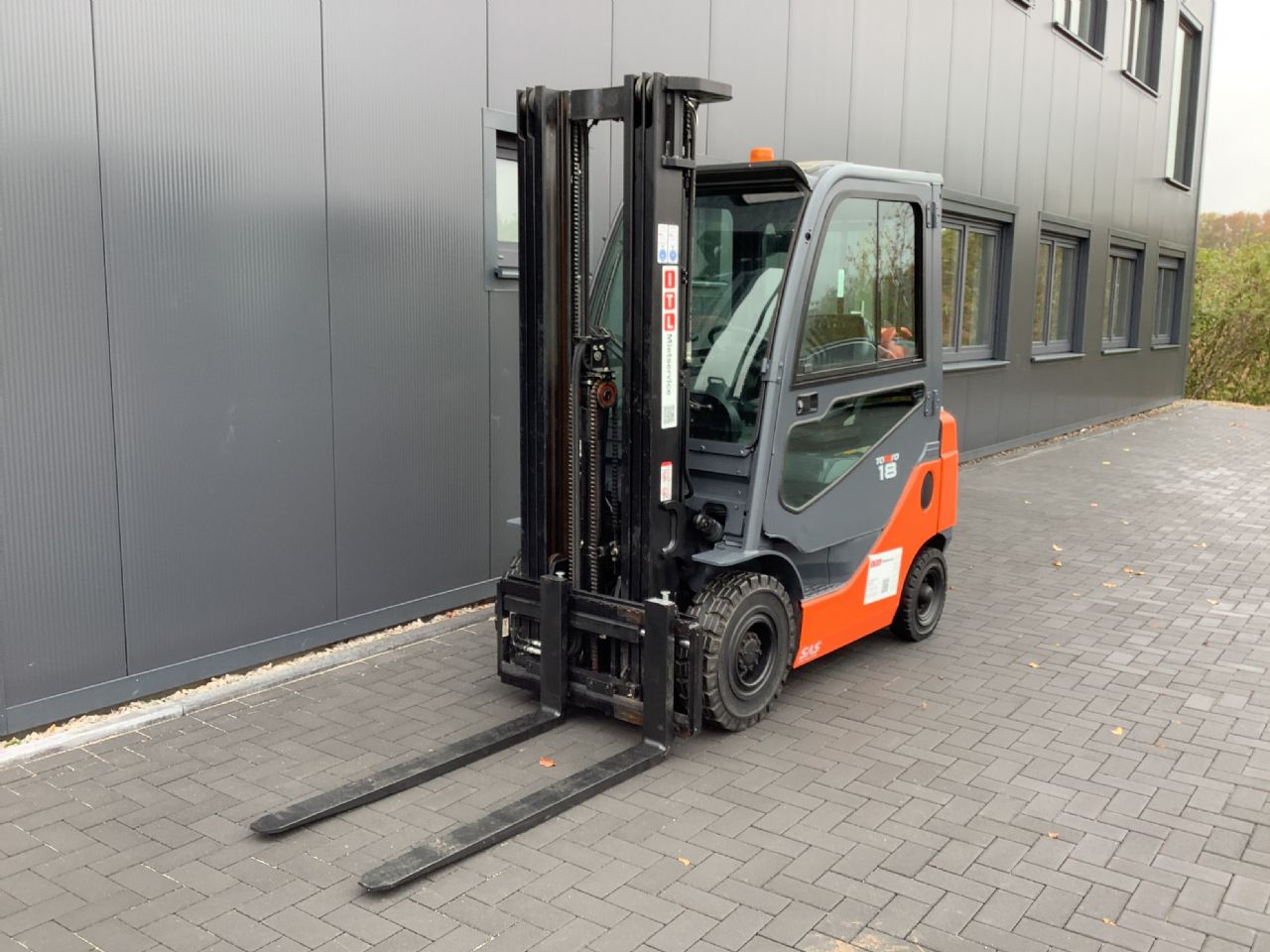 Toyota Gabelstapler Toyota Verbrenner Treibgasstapler <br>Toyota 02-8FGF18 <br>Baujahr 2019 <br>Betriebsstunden 2990 <br><br>Mietkauf 246,03 €/Monat 4 Toyota Verbrenner Treibgasstapler <br>Toyota 02-8FGF18 <br>Baujahr 2019 <br>Betriebsstunden 2990 <br><br>Mietkauf 246,03 €/Monat – Bild 4