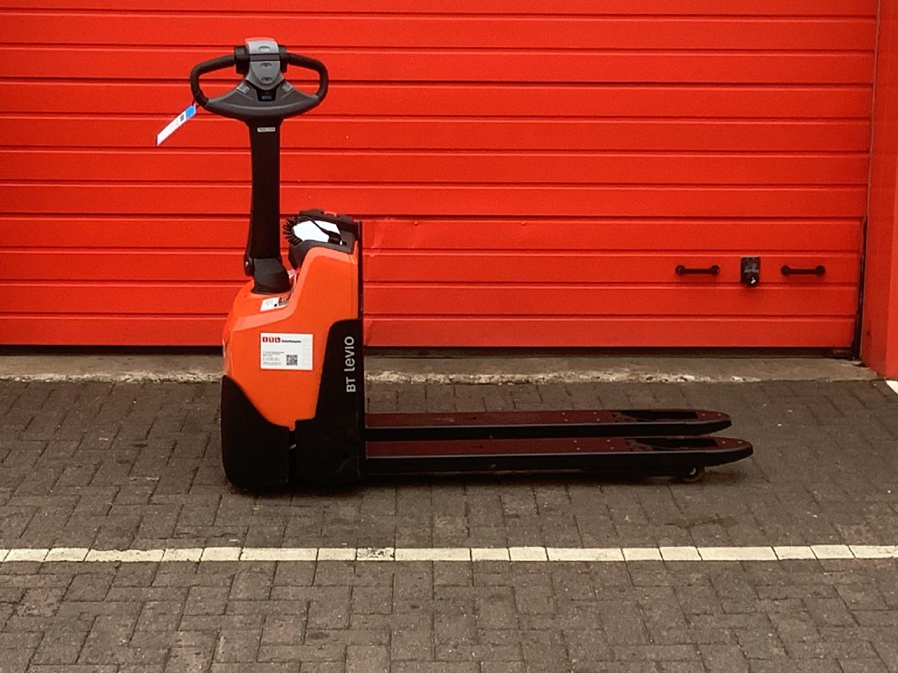 Toyota Gabelstapler Niederhubwagen <br>Toyota LWI160 <br>Baujahr 2026 <br>Betriebsstunden 0 <br><br>Mietkauf 85,86 €/Monat 2 Niederhubwagen <br>Toyota LWI160 <br>Baujahr 2026 <br>Betriebsstunden 0 <br><br>Mietkauf 85,86 €/Monat – Bild 2