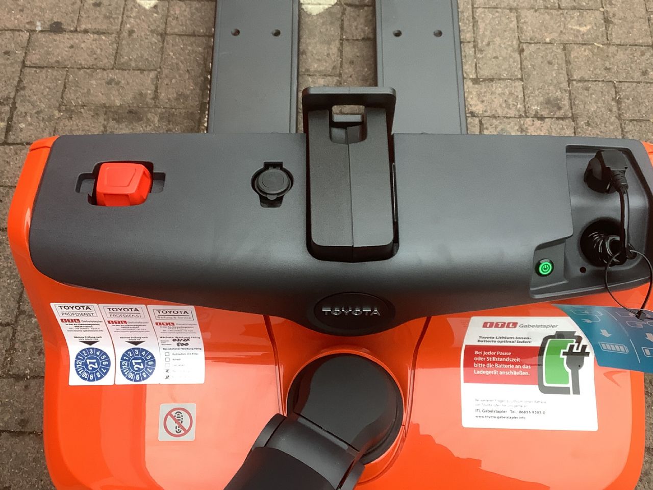 Toyota Gabelstapler Niederhubwagen <br>Toyota LWI160 <br>Baujahr 2026 <br>Betriebsstunden 0 <br><br>Mietkauf 85,86 €/Monat 6 Niederhubwagen <br>Toyota LWI160 <br>Baujahr 2026 <br>Betriebsstunden 0 <br><br>Mietkauf 85,86 €/Monat – Bild 6