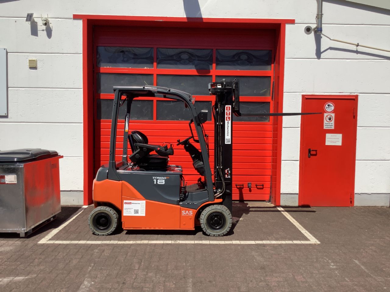 Toyota Gabelstapler Toyota Elektro 4-Rad Stapler <br>Toyota 8FBM18T <br>Baujahr 2021 <br>Betriebsstunden 2615 <br><br>Mietkauf 295,56 €/Monat 3 Toyota Elektro 4-Rad Stapler <br>Toyota 8FBM18T <br>Baujahr 2021 <br>Betriebsstunden 2615 <br><br>Mietkauf 295,56 €/Monat – Bild 3