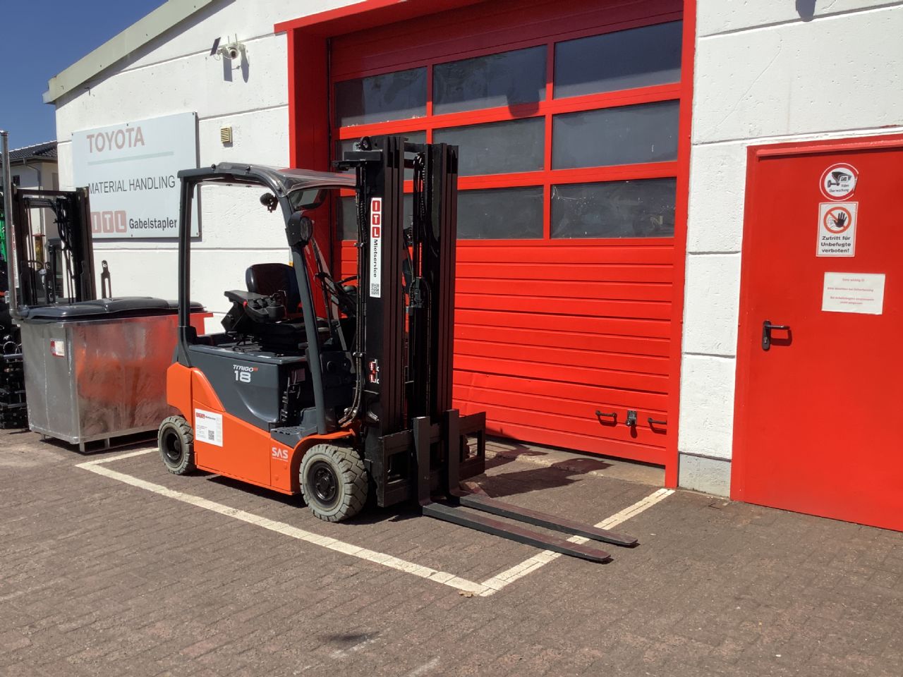 Toyota Gabelstapler Toyota Elektro 4-Rad Stapler <br>Toyota 8FBM18T <br>Baujahr 2021 <br>Betriebsstunden 2615 <br><br>Mietkauf 295,56 €/Monat 5 Toyota Elektro 4-Rad Stapler <br>Toyota 8FBM18T <br>Baujahr 2021 <br>Betriebsstunden 2615 <br><br>Mietkauf 295,56 €/Monat – Bild 5