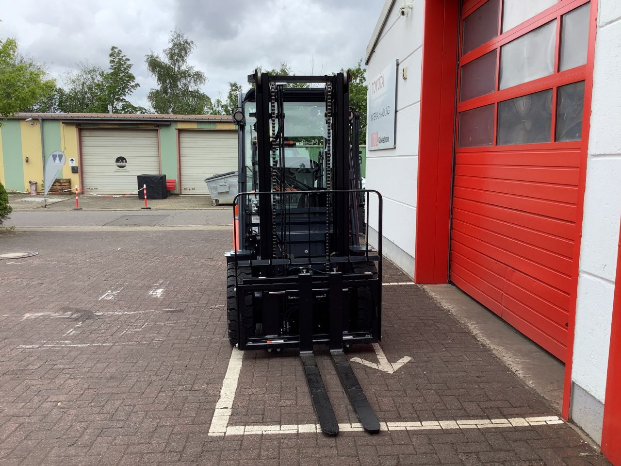 Toyota Gabelstapler Toyota Verbrenner Dieselstapler <br>Toyota 52-8FDF30 <br>Baujahr 2026 <br>Betriebsstunden 0 <br><br>Mietkauf 490,41 €/Monat 5 Toyota Verbrenner Dieselstapler <br>Toyota 52-8FDF30 <br>Baujahr 2026 <br>Betriebsstunden 0 <br><br>Mietkauf 490,41 €/Monat – Bild 5
