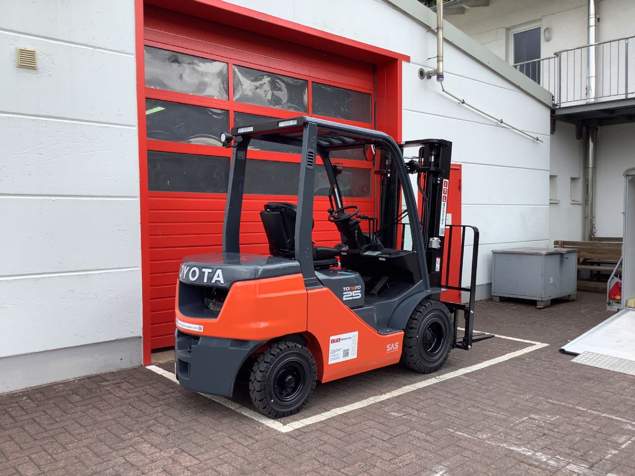 Toyota Gabelstapler Toyota Verbrenner Dieselstapler <br>Toyota 52-8FDF25 <br>Baujahr 2026 <br>Betriebsstunden 0 <br><br>Mietkauf 445,00 €/Monat 4 Toyota Verbrenner Dieselstapler <br>Toyota 52-8FDF25 <br>Baujahr 2026 <br>Betriebsstunden 0 <br><br>Mietkauf 445,00 €/Monat – Bild 4