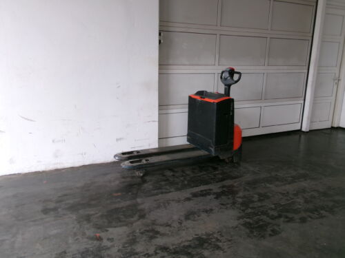 Toyota Gabelstapler Niederhubwagen <br>BT LWE200 *sofort verfügbar* <br>Baujahr 2014 <br>Betriebsstunden 482 <br><br> 3 Toyota-Gabelstapler-59840 1408014771 1 1