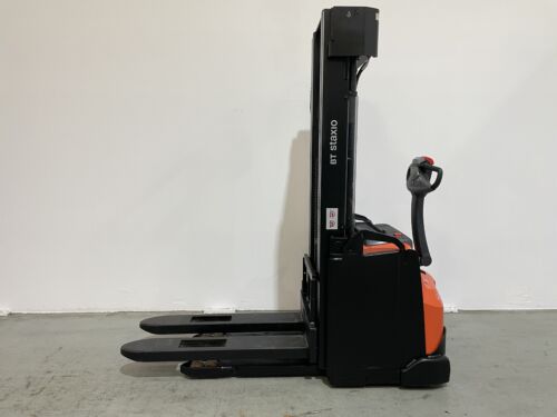 Toyota Gabelstapler Hochhubwagen <br>Toyota SWE160 <br>Baujahr 2019 <br>Betriebsstunden 1821 <br><br>Mietkauf 118,89 €/Monat 1 Toyota-Gabelstapler-59840 1901010906 1