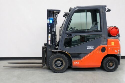 Toyota Gabelstapler Toyota Verbrenner Treibgasstapler <br>Toyota 02-8FGF25 *sofort verfügbar* <br>Baujahr 2019 <br>Betriebsstunden 1069 <br><br>Mietkauf 310,43 €/Monat 3 Toyota-Gabelstapler-59840 1904025253 1