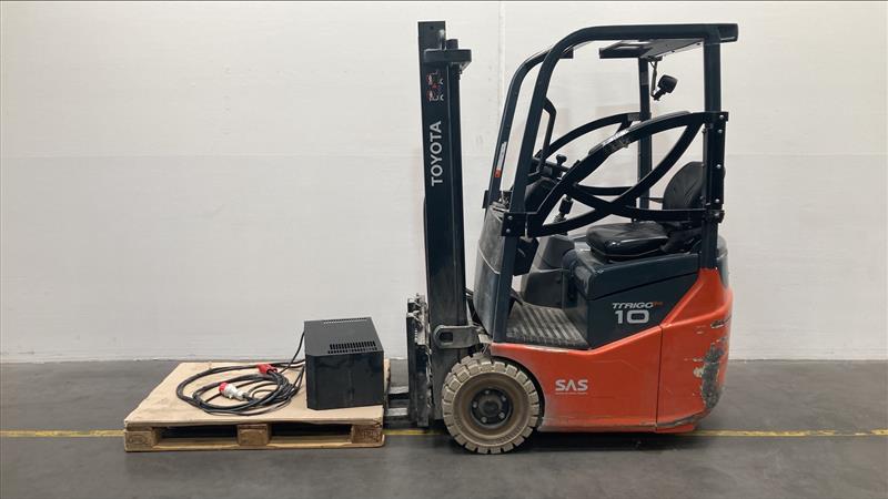 Toyota Gabelstapler Toyota Elektro 3-Rad Stapler <br>Toyota 7FBEST10 <br>Baujahr 2020 <br>Betriebsstunden 3907 <br><br>Mietkauf 204,75 €/Monat 1 Toyota Elektro 3-Rad Stapler <br>Toyota 7FBEST10 <br>Baujahr 2020 <br>Betriebsstunden 3907 <br><br>Mietkauf 204,75 €/Monat