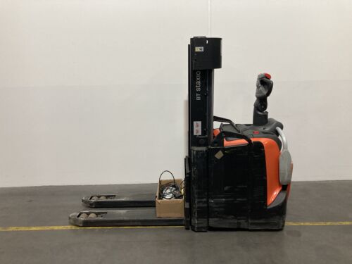 Toyota Gabelstapler Hochhubwagen <br>Toyota SPE160L <br>Baujahr 2021 <br>Betriebsstunden 346 <br><br>Mietkauf 102,37 €/Monat 1 Toyota-Gabelstapler-59840 2102012809 1
