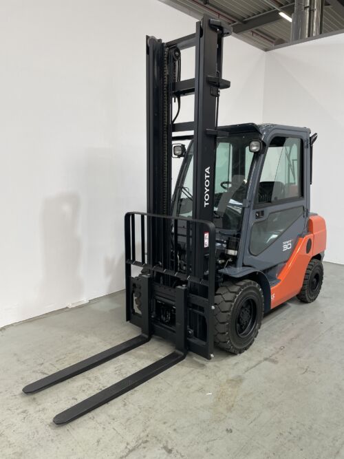 Toyota Gabelstapler Toyota Verbrenner Treibgasstapler <br>Toyota 06-8FG30F *sofort verfügbar* <br>Baujahr 2021 <br>Betriebsstunden 1120 <br><br>Mietkauf 397,94 €/Monat 6 Toyota-Gabelstapler-59840 2104023684 1 1