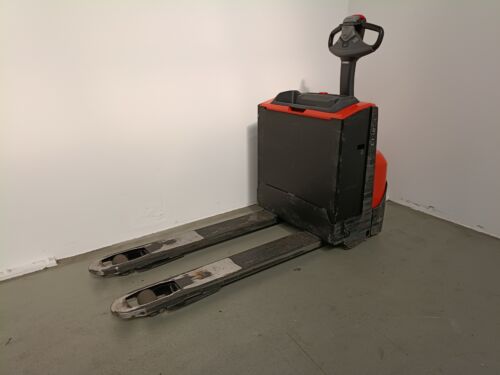 Toyota Gabelstapler Niederhubwagen <br>Toyota LWE160 <br>Baujahr 2022 <br>Betriebsstunden 912 <br><br>Mietkauf 57,79 €/Monat 8 Toyota-Gabelstapler-59840 2211017471 1