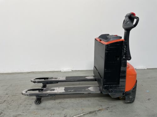 Toyota Gabelstapler Niederhubwagen <br>Toyota LWE160 <br>Baujahr 2022 <br>Betriebsstunden 927 <br><br>Mietkauf 57,79 €/Monat 9 Toyota-Gabelstapler-59840 2211017923 1