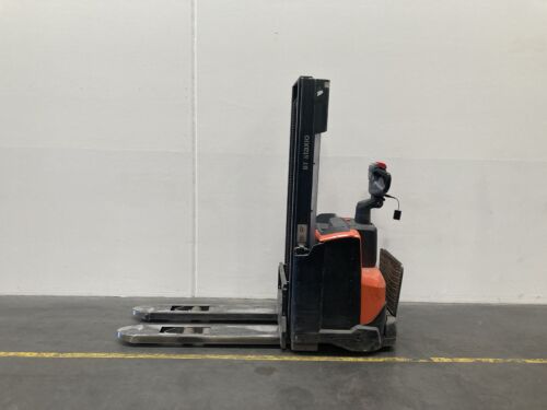 Toyota Gabelstapler Hochhubwagen <br>Toyota SWE120 <br>Baujahr 2023 <br>Betriebsstunden 1787 <br><br>Mietkauf 100,72 €/Monat 6 Toyota-Gabelstapler-59840 2304036548 1
